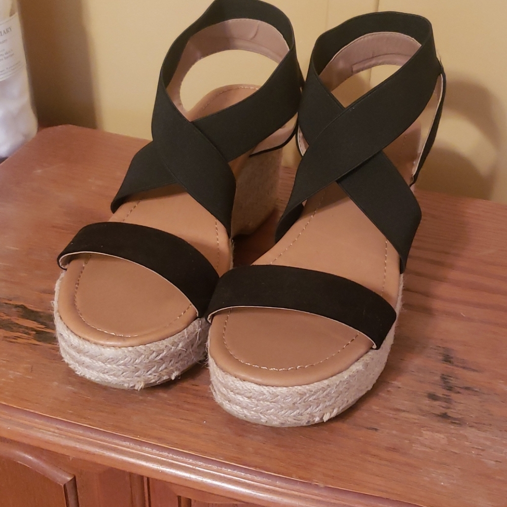 Wedge sandals